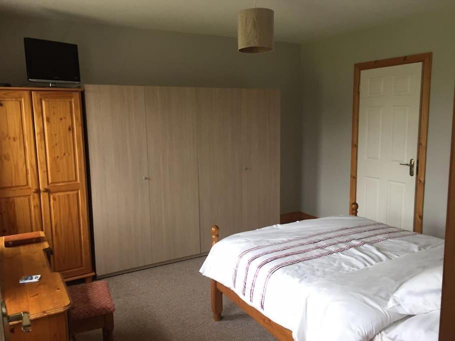 Fermanagh Lakeside Self Catering Corranny 外观 照片